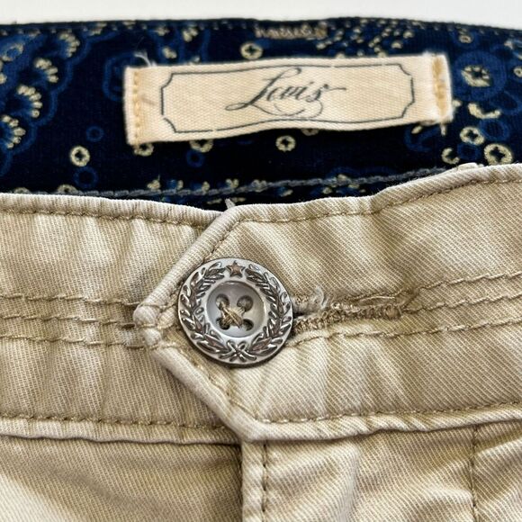 Levi's Mid-Rise Twill Capri Pants, Size 12, Beige Casual Pants - Picture 7 of 9